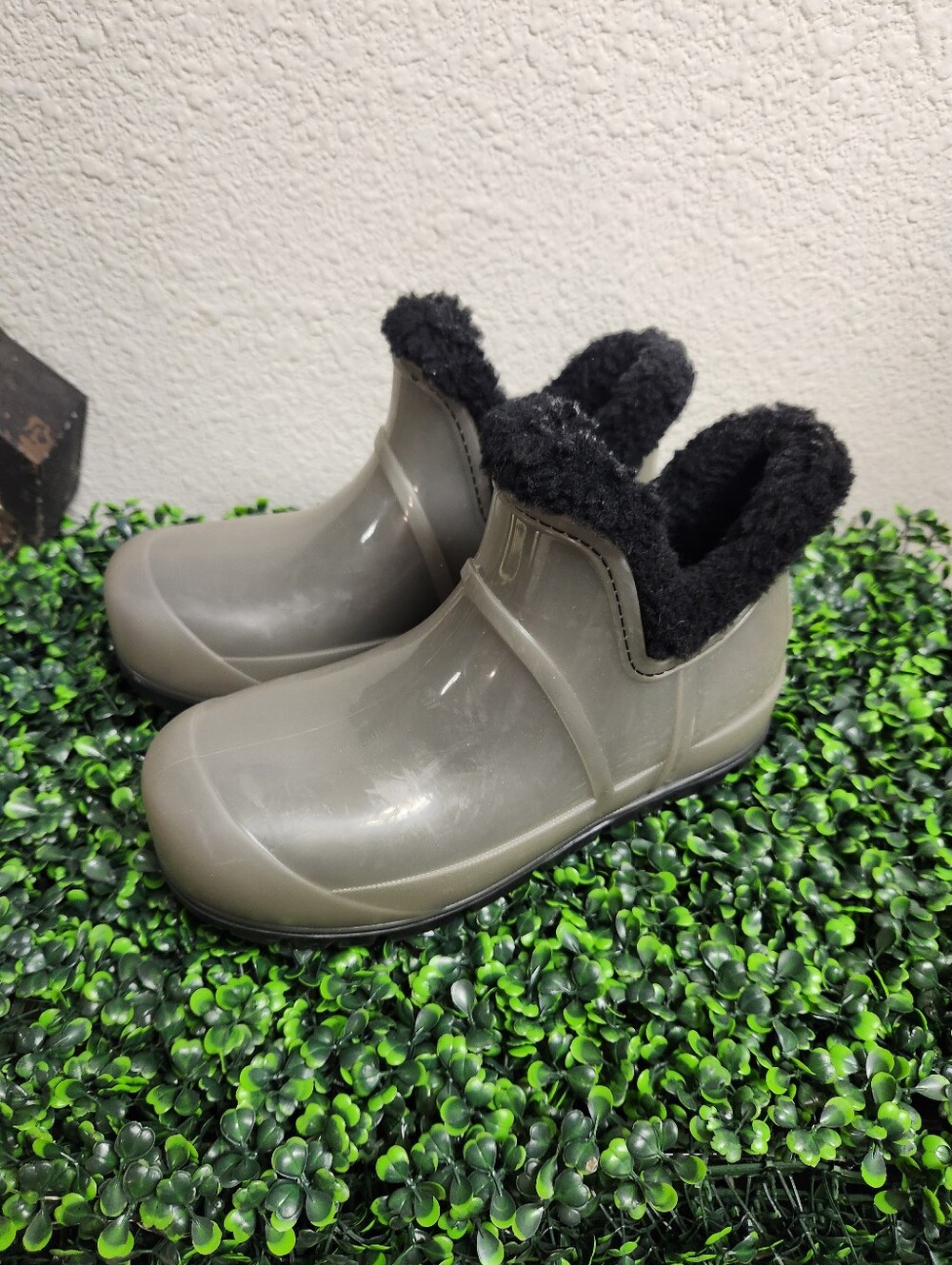 Ugg Women’s Boots - Rain Cloud size 7